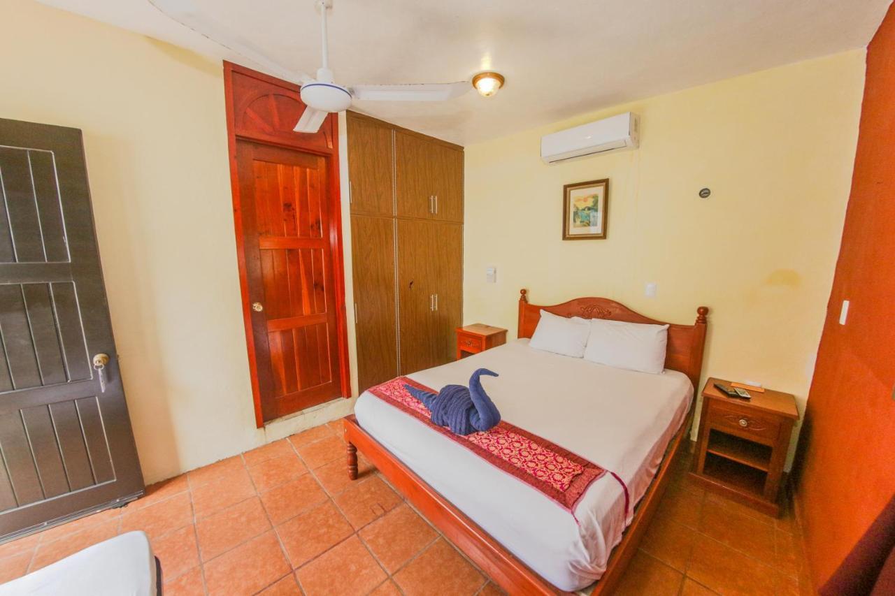 Navieros Rooms Bacalar Exterior photo
