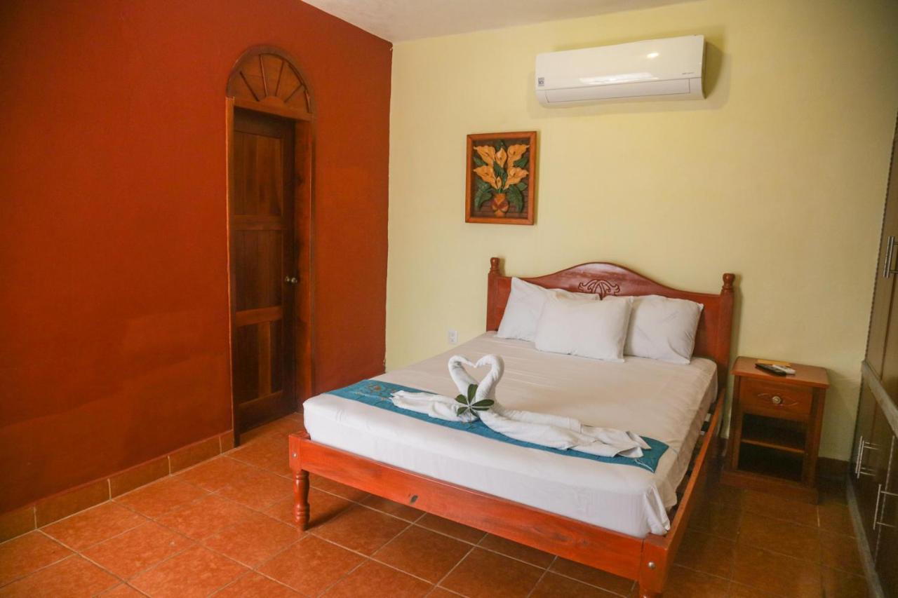 Navieros Rooms Bacalar Exterior photo