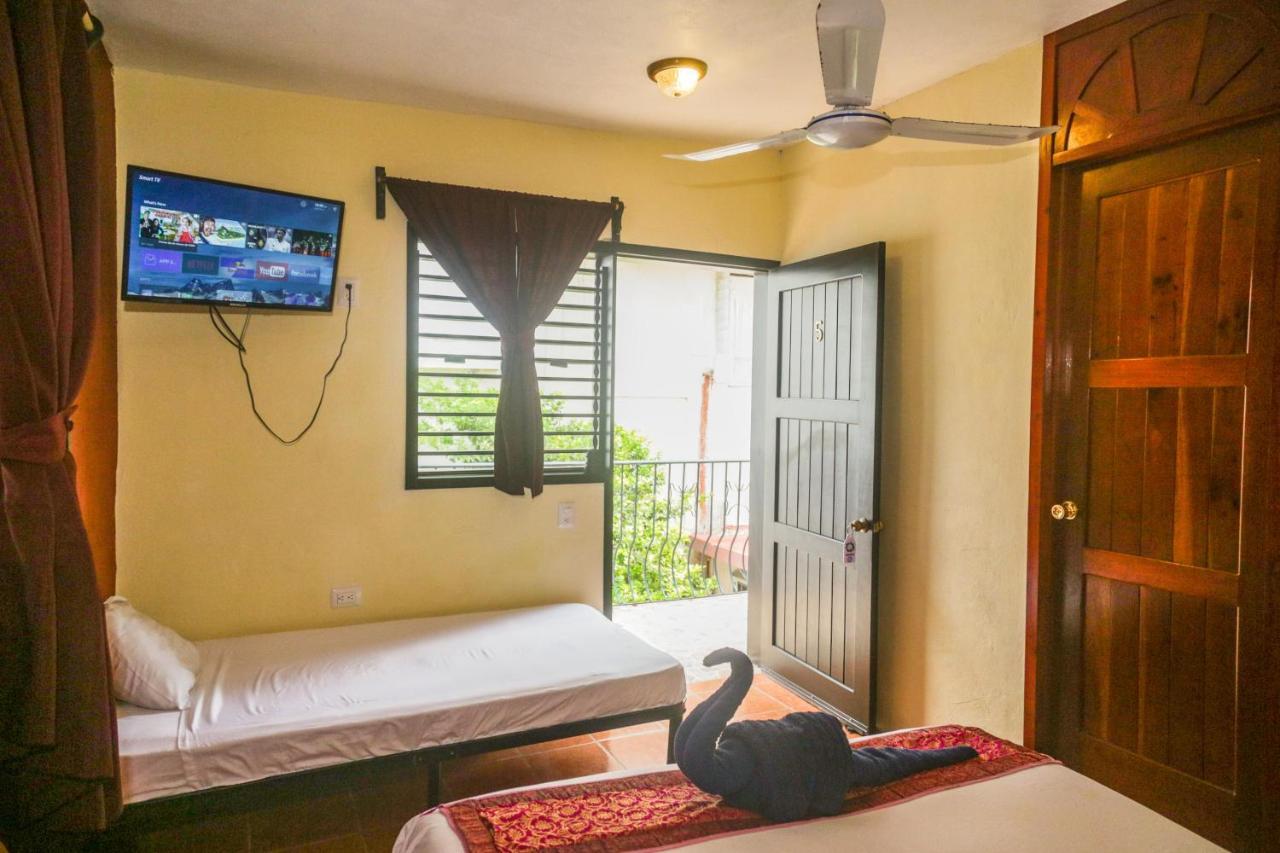 Navieros Rooms Bacalar Exterior photo